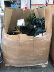 PALLET OF ASSORTED ITEMS TO INCLUDE MIRACLE GROW 4 IN 1 (KERBSIDE PALLET DELIVERY)