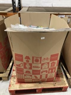 PALLET OF VARIOUS ITEMS TO INCLUDE PAINTINGS, SIGNS AND KIDS GAMING ROOM CARDBOARD CUTOUT