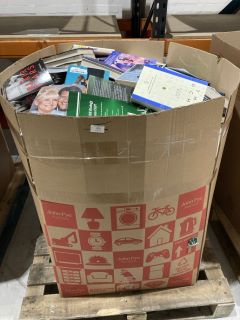 PALLET OF VARIOUS BOOKS TO INCLUDE 50 CODES THAT CHANGED THE WORLD