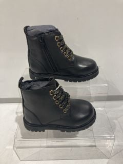 3 X JOHN LEWIS COCO BOOT BLACK CHILDREN SIZE 6 & 7 TOTAL RRP £102