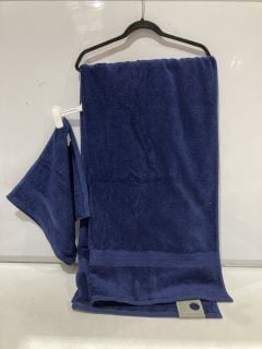 QTY OF JOHN LEWIS TOWELS TO INCLUDE ULTIMATE HOTEL SILKY SUVIN COTTON BATH SHEET NAVY 160 X 100CM