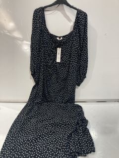 QTY OF ASSORTED JOHN LEWIS CLOTHING TO INCLUDE ELLERIE DRESS NAVY SIZE 6