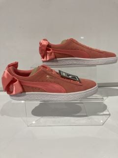 PUMA PINK BOW SIZE 5 TRAINERS RRP £60