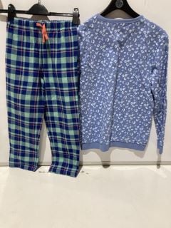 QTY OF ASSORTED CLOTHING INCLUDING JOHN LEWIS ANIMAL SWEATER SET AGE 14 YEARS BLUE TOTAL RRP £156