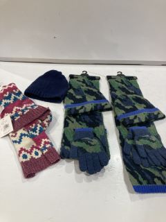 QTY OF ASSORTED CLOTHING INCLUDING JOHN LEWIS SCARF BEANIE GLOVES CAMO SET BLUE/GREEN 3-5 YEARS TOTAL RRP £162