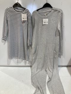 QTY OF ASSORTED CLOTHING INCLUDING JOHN LEWIS LOUNGE ONESIE AGE 11 YEARS GREY TOTAL RRP £247