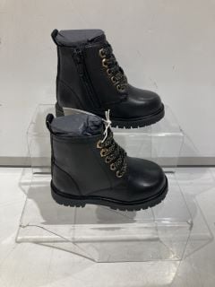 3 X JOHN LEWIS COCO BOOT BLACK CHILDREN SIZE 4 TOTAL RRP £102