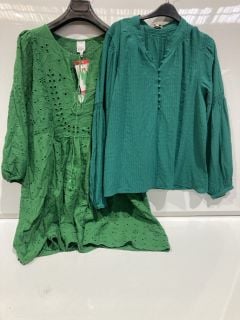 BOX OF ASSORTED ITEMS TO INCLUDE EMBROIDERY ANGLAISE BEACH DRESS GREEN SIZE L