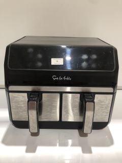 2 X SUR LA TABLE AIR FRYER RRP £150