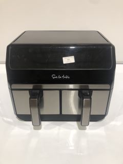 2 X SUR LA TABLE AIR FRYER RRP £150