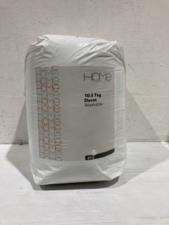 QTY OF ITEMS TO INCLUDE 10.5 TOG DUVET