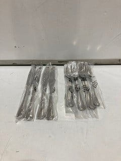 QTY OF 20 PIECE STAINLESS STEEL MODERN FINISH FLATWARE SET