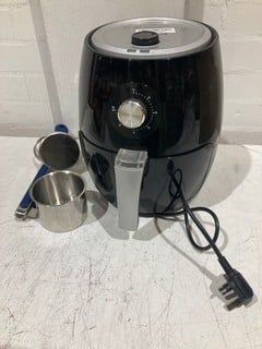 QTY OF ITEMS INCLUDING NETTA 3.5L AIR FRYER