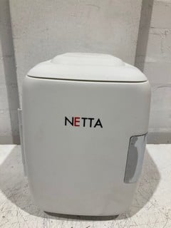 QTY OF NETTA 5L AC/DC MINI FRIDGE