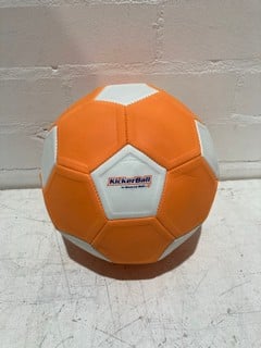 5 X STAY ACTIVE KICKER BALL