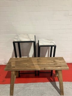 QTY OF ITEMS TO INCLUDE WOODEN SMALL BENCH AND SET OF 2 SIDE TABLES