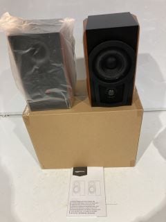 1 X 2 BOOKSHELF SPEAKERS WITH PASSIVE SPEAKER