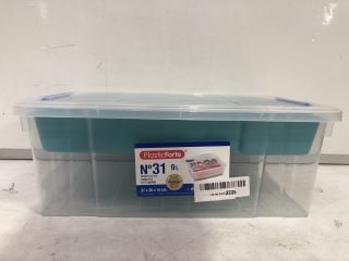 BOX OF ASSORTED ITEMS TO INCLUDE BOTTARI AUXILIARY SPOT MIRROR