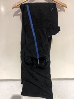 QTY OF ASSORTED CLOTHING ITEMS TO INCLUDE BLACK / BLUE SNOW BIB XXL