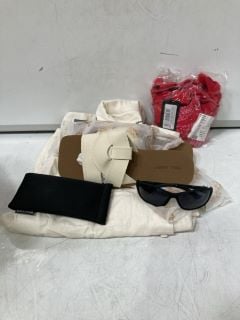 BOX OF ASSORTED CLOTHING ITEMS TO INCLUDE FLIP FLOPS AND SANDALS