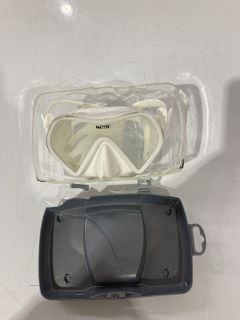 1 X SEAC SCUBA DIVING GOGGLES