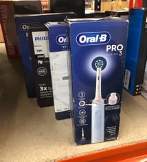 QUANTITY OF HEALTH & BEAUTY ITEMS TO INCLUDE ORAL-B PRO 3 ELECTRIC TOOTHBRUSHES FOR ADULTS, 1 CROSS ACTION TOOTHBRUSH HEAD, 3 MODES WITH TEETH WHITENING, 2 PIN UK PLUG, 3000, BLUE: LOCATION - B RACK