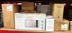 QUANTITY OF KITCHEN ITEMS TO INCLUDE KICH 4 SLICE STAINLESS STEEL TOASTER:: LOCATION - D RACK