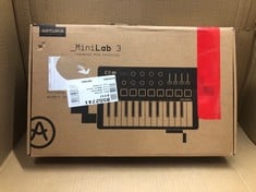 ARTURIA - MINILAB 3 - UNIVERSAL MIDI CONTROLLER FOR MUSIC PRODUCTION, WITH ALL-IN-ONE SOFTWARE PACKAGE - 25 KEYS, 8 MULTI-COLOR PADS - BLACK.: LOCATION - E RACK