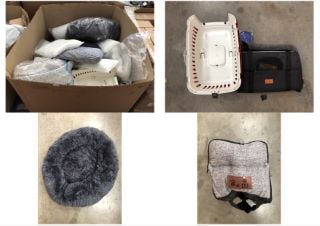 PALLET OF ASSORTED PET ITEMS TO INCLUDE ROUND FLUFFY DOG BED SIZE L: LOCATION - REAR FLOOR(COLLECTION OR OPTIONAL DELIVERY AVAILABLE)