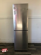 BOSCH SERIES 2 SILVER FRIDGE FREEZER MODEL KGN27NLEAG/01 RRP £479: LOCATION - FRONT FLOOR(COLLECTION OR OPTIONAL DELIVERY AVAILABLE)