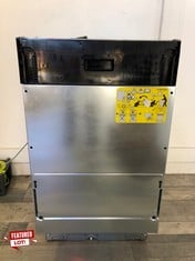 AEG BUILT IN DISHWASHER MODEL FSE62407P RRP £459: LOCATION - FRONT FLOOR(COLLECTION OR OPTIONAL DELIVERY AVAILABLE)