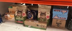 QUANTITY OF PET PRODUCTS ITEMS TO INCLUDE HARRINGTONS ADULT CAT SALMON, 2000 G: LOCATION - C