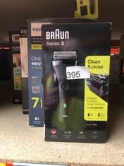 QUANTITY OF HEALTH & BEAUTY ITEMS TO INCLUDE BRAUN SERIES 3 SHAVER: LOCATION - D