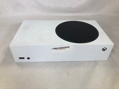 XBOX SERIES S 512GB SSD CONSOLE.: LOCATION - O