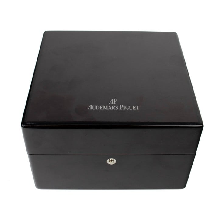 Audemars Piguet Box, 16x16x9.5cm (VAT Only Payable on Buyers Premium)