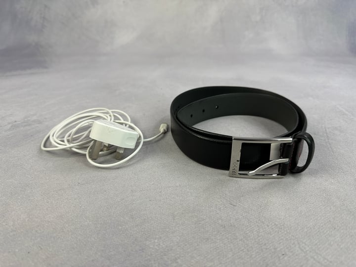 Hugo Boss Cow Hide Belt - Size 30 And Non Genuine Apple Charger (VAT ONLY PAYABLE ON BUYERS PREMIUM)