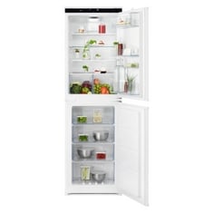 AEG 6000 TWIN TECH INTEGRATED 50/50 FRIDGE FREEZER - MODEL NO. OSC6T185ES - RRP £700