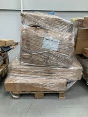 PALLET OF FURNITURE OF VARIOUS MODELS AND SIZES INCLUDING BEDHEADS (MAY BE BROKEN OR INCOMPLETE).