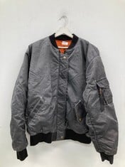 COAT BDG GREY COLOUR SIZE M (TOTAL P.V.P 99€) - LOCATION 18A.