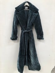 TURQUOISE BLUE LONG COAT SIZE 36 (TOTAL P.V.P 235€) - LOCATION 6A.