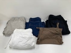 5 X BDG BRAND CLOTHES VARIOUS MODELS AND SIZES INCLUDING BROWN TOP SIZE L (TOTAL P.V.P. 299€) - LOCATION 51A.