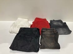 5 X BDG GARMENTS VARIOUS MODELS AND SIZES INCLUDING RED TROUSERS SIZE 27W 32L (TOTAL P.V.P 320€) - LOCATION 48A.