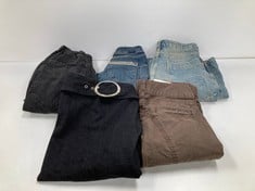 5 X BDG GARMENTS VARIOUS MODELS AND SIZES INCLUDING DENIM SKIRT SIZE L (TOTAL P.V.P 361€) - LOCATION 32A.