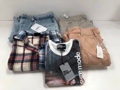 5 X GARMENTS VARIOUS BRANDS AND SIZES INCLUDING BASIC PLEASURE MODE T-SHIRT SIZE M (TOTAL P.V.P 368€) - LOCATION 8A.