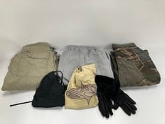 6 X GARMENTS VARIOUS BRANDS AND SIZES INCLUDING GREEN TROUSERS BRAND IETS FRANS SIZE S (TOTAL P.V.P 277€) - LOCATION 46B.