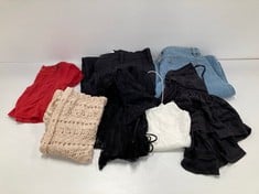 7 X GARMENTS VARIOUS MODELS AND SIZES INCLUDING WHITE ZARA TOP SIZE S (TOTAL P.V.P 327€) - LOCATION 22B.