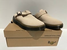 SHOES BRAND DR. AIRWAIR MARTENS MODEL CARLSON BEIGE COLOUR SIZE 41 (TOTAL P.V.P 120€) - LOCATION 33A.