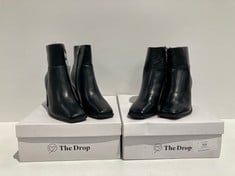 2 X BOOTS BRAND THE DROP BLACK COLOUR VARIOUS SIZES INCLUDING SIZE 40 AND 39 - LOCATION 36B.