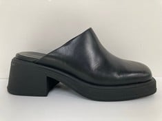 VAGABOND SHOES BLACK COLOUR SIZE 39 (WITHOUT BOX) (TOTAL P.V.P 130€) - LOCATION 41A.