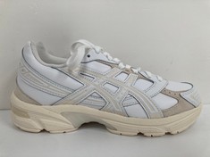 SNEAKERS ASICS MODEL GEL-1130 SIZE 39 COLOUR WHITE AND BROWN - LOCATION 45A.